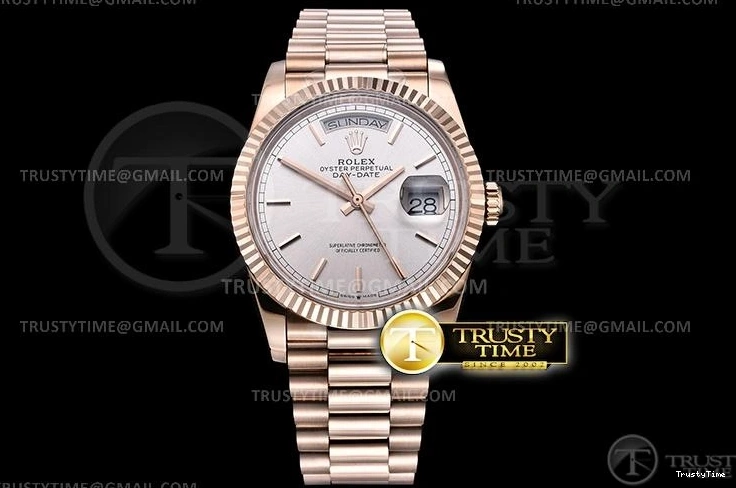 0419 RDD0219E – DayDate 36mm RelaxedFit 695